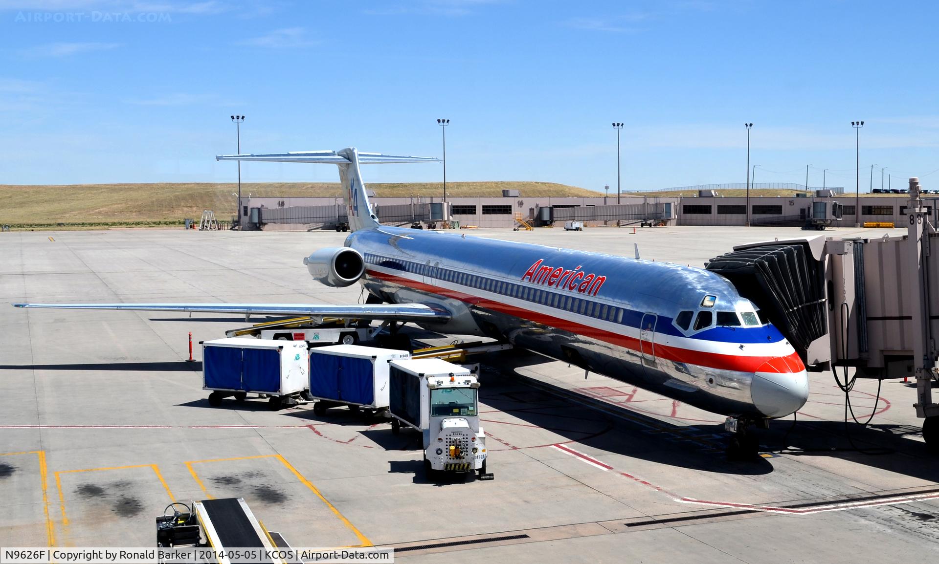 N9626F, 1998 McDonnell Douglas MD-83 (DC-9-83) C/N 53596, The Springs