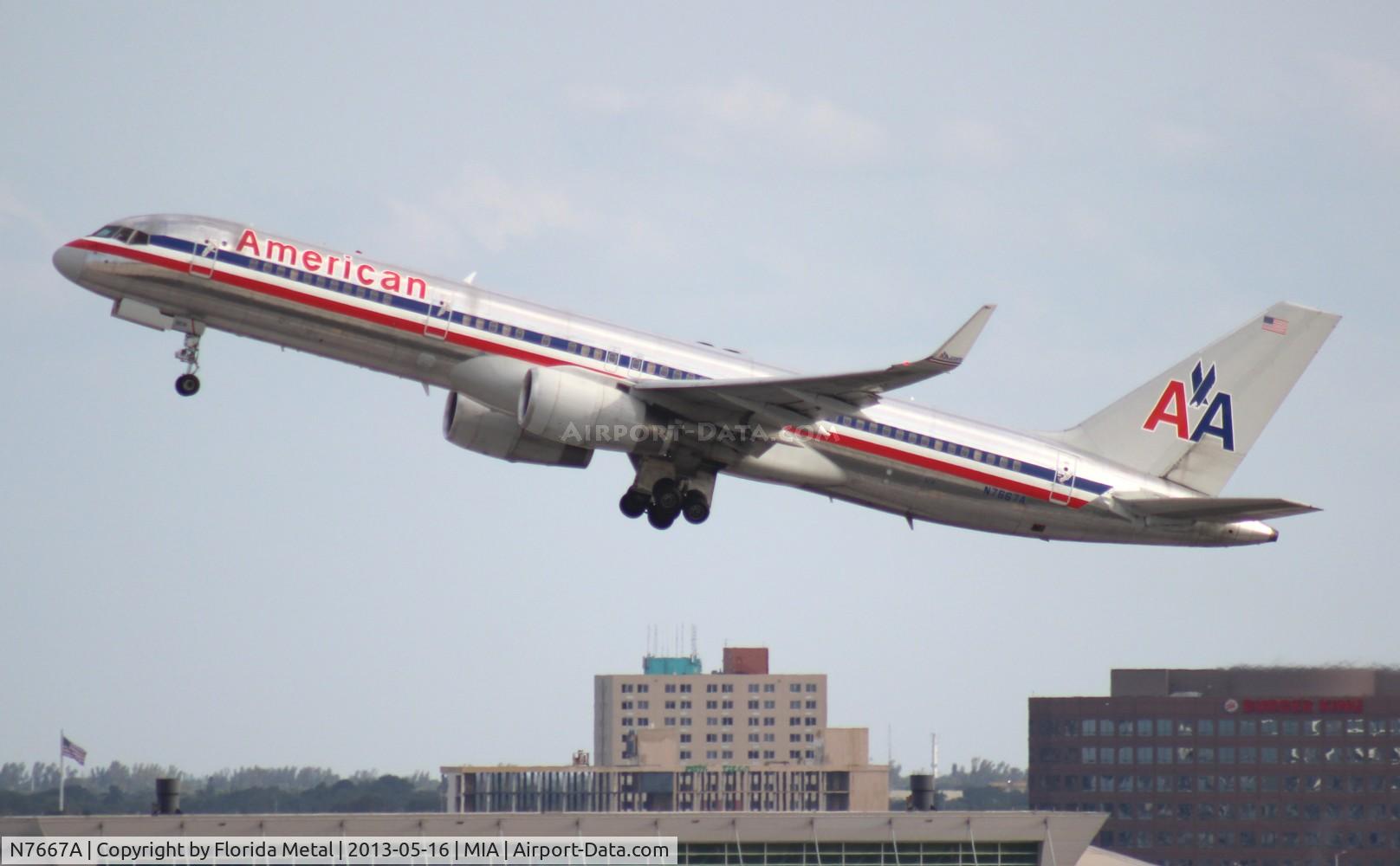 N7667A, 1992 Boeing 757-223 C/N 25301, American 757-200