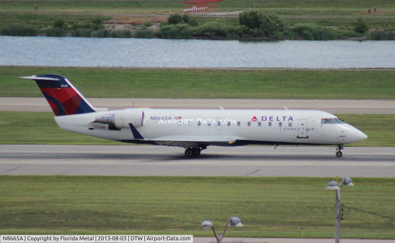 N8665A, 2002 Bombardier CRJ-200ER (CL-600-2B19) C/N 7665, Delta Connection CRJ-200