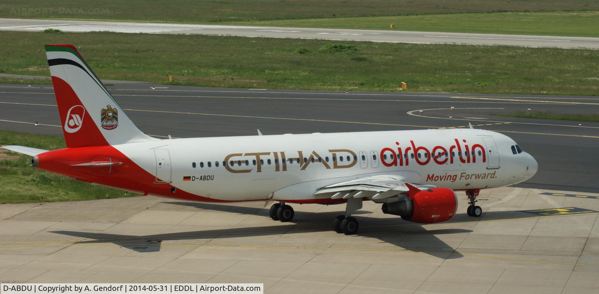 D-ABDU, 2008 Airbus A320-214 C/N 3516, Air Berlin (Moving forward / Etihad cs.), is here taxiing at Düsseldorf Int'l(EDDL)