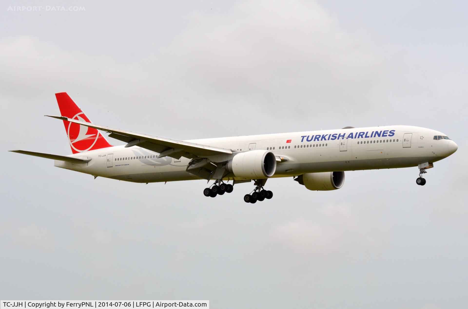 TC-JJH, 2010 Boeing 777-3F2/ER C/N 40792, Turkish B773 landing in CDG