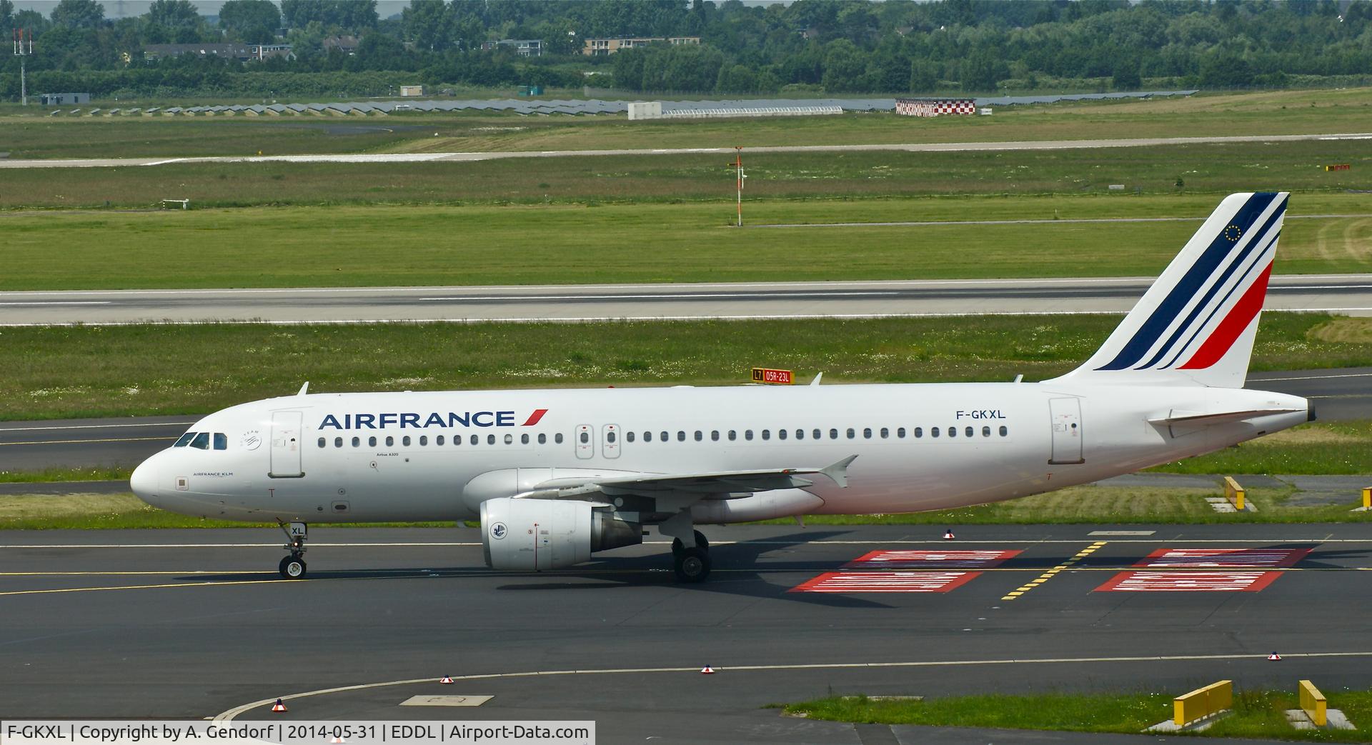 F-GKXL, 2006 Airbus A320-214 C/N 2705, Air France, is here at Düsseldorf Int'l(EDDL) shortly after landing