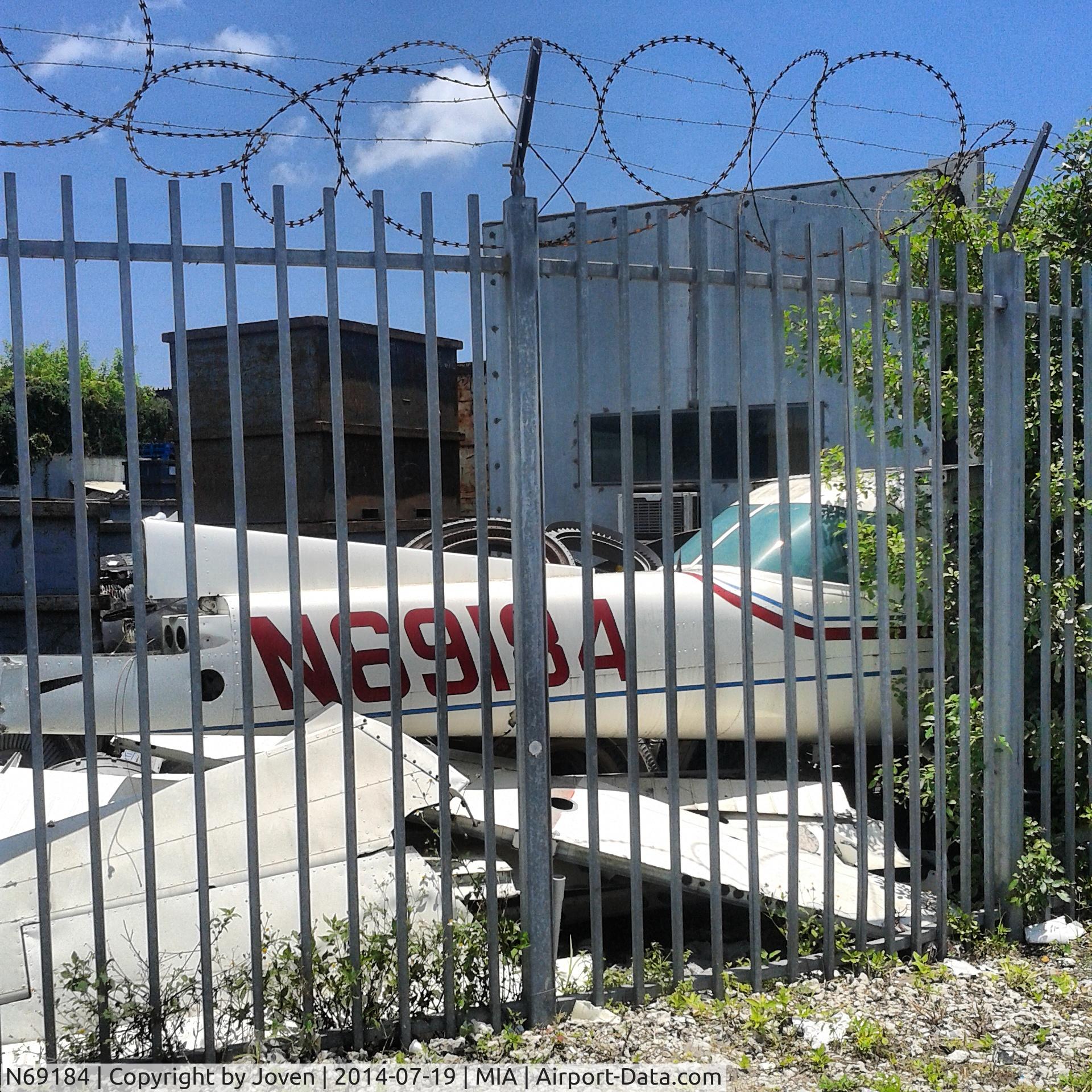 N69184, 1978 Cessna 152 C/N 15282534, Look what I found out driving on NW 21st Street, closed to NW 27th Ave, in a Scrap Metal yard in #Miami #Florida #USA
Can you believe it?
Can somebody tell me what happened to N69184?


#cessna #aviation #instaaviation #instaflight #avion #instapilot