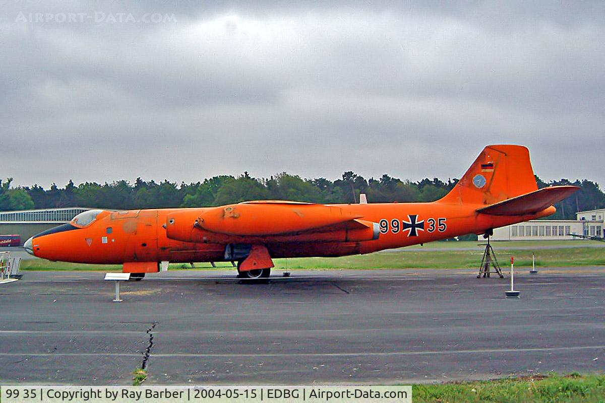 99 35, 1954 English Electric Canberra B.2 C/N R3/EA3/6652, English Electric Canberra B.2 [R3/EA3/6652] (German Air Force) Berlin-Gatow~D 15/05/2004