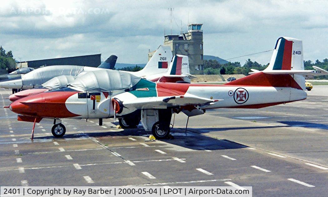 2401, 1962 Cessna T-37C Tweety Bird C/N 40737, Cessna T-37C Tweety Bird [40737] (Portuguse Air Force) Ota~CS 04/05/2000