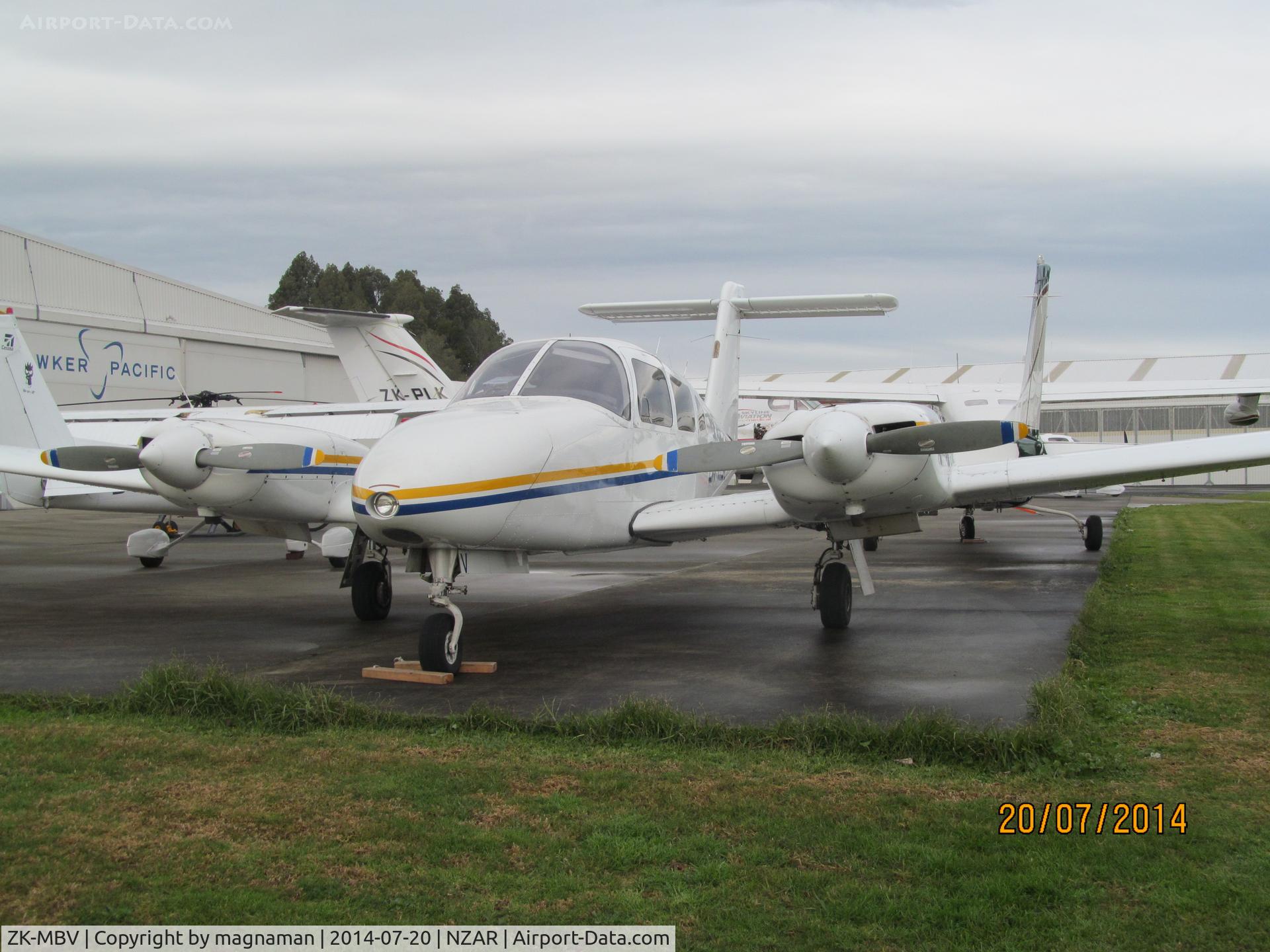 ZK-MBV, Piper PA-44-180 Seminole C/N 44-7995156, outside hawker pacific