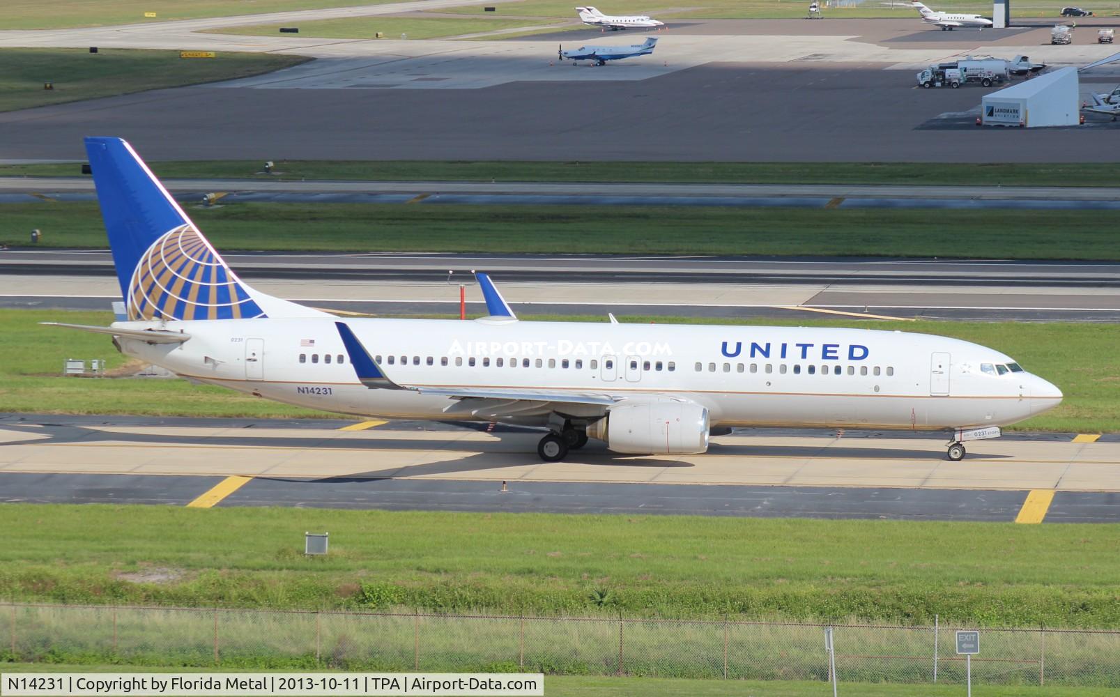 N14231, 1999 Boeing 737-824 C/N 28795, United 737-800