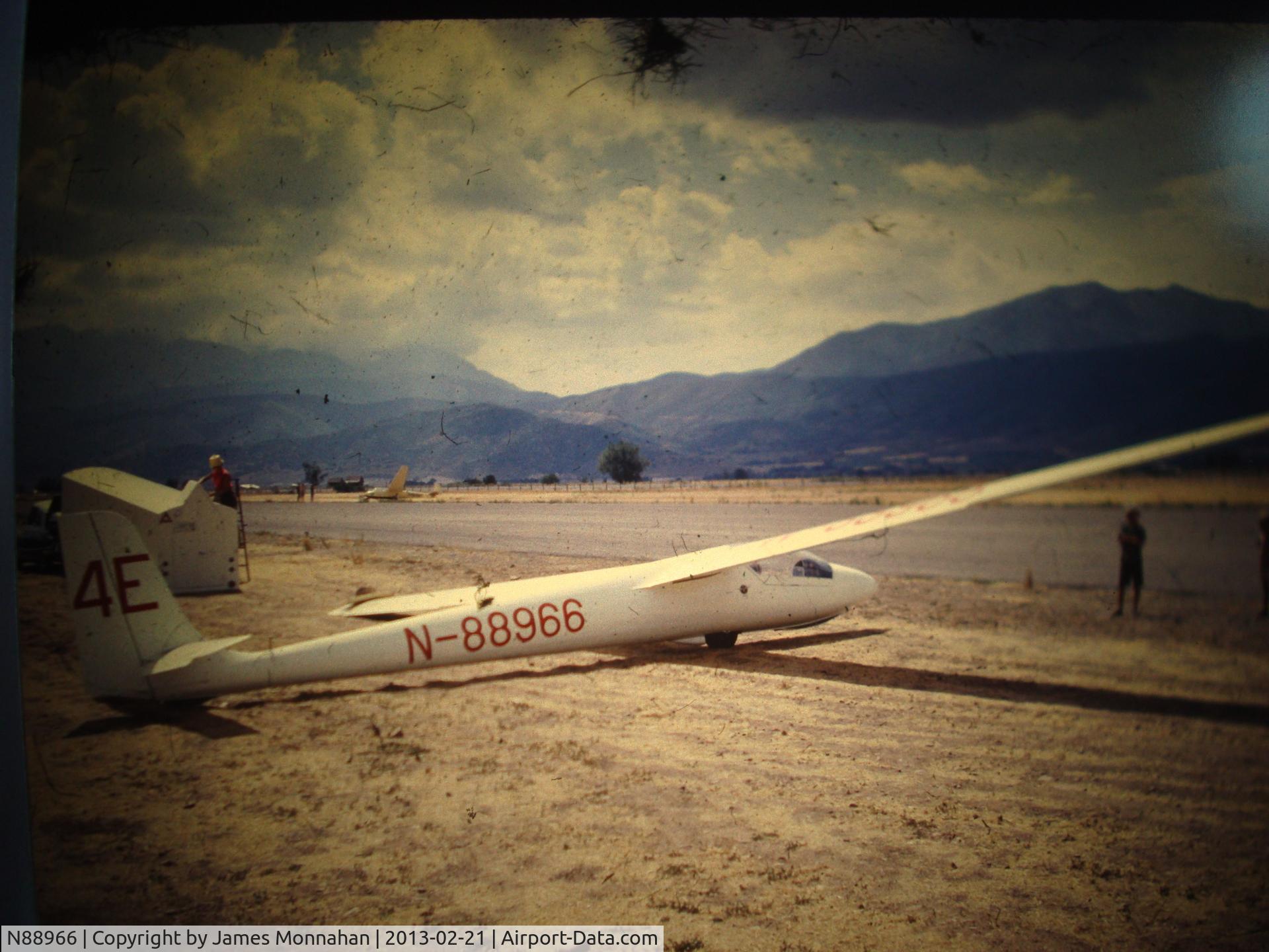 N88966, 1964 Slingsby T-51 Dart C/N 1437, Originally owned and operated by James R. Monnahan M.D. out of Heber, Utah

4E lives on as the tail number of his son's ASW27 operated out of Challes-les-Eaux, France