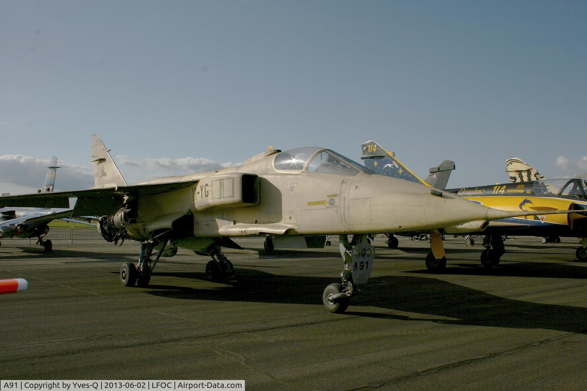 A91, Sepecat Jaguar A C/N A91, Sepecat Jaguar A (11-YG - cn 91) , with Gulf War Sand Camouflage, Canopee Museum, Châteaudun Air Base 279 (LFOC) Open day 2013