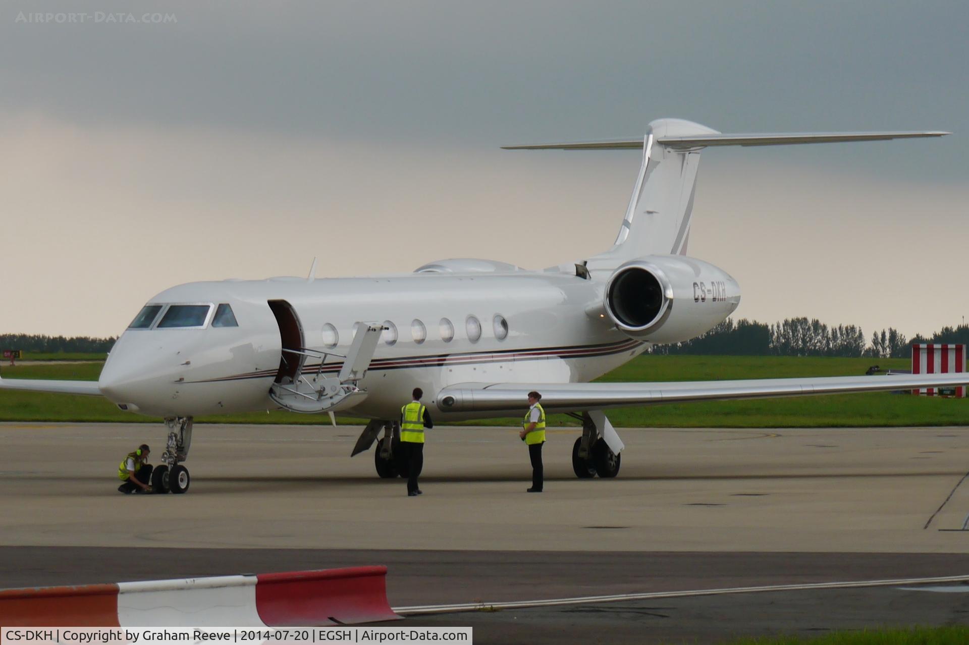 CS-DKH, 2007 Gulfstream Aerospace GV-SP (G550) C/N 5150, Just landed.