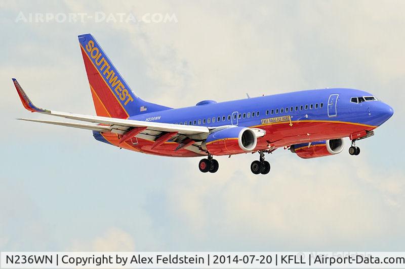 N236WN, 2006 Boeing 737-7H4 C/N 34631, Ft. Lauderdale
