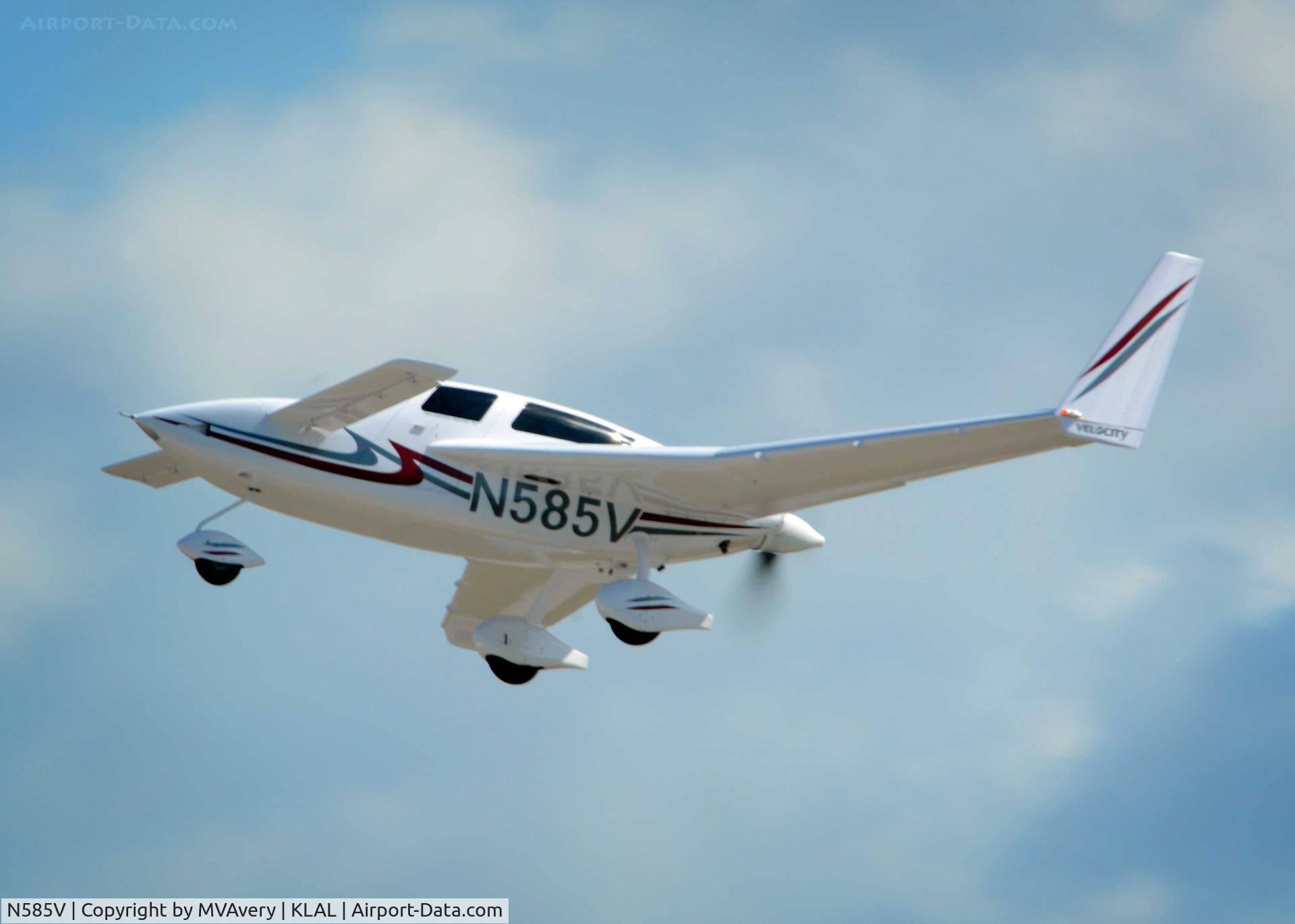 N585V, 2013 Velocity Velocity XL FG C/N 3FX013, 2014 Sun n Fun