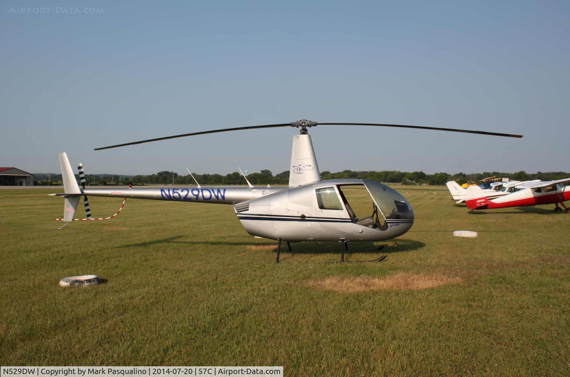 N529DW, 2001 Robinson R44 Clipper II C/N 1109, Robinson R44