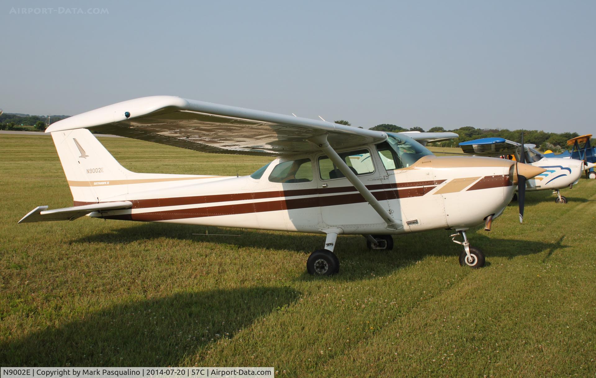 N9002E, 1979 Cessna 172N C/N 17272214, Cessna 172N