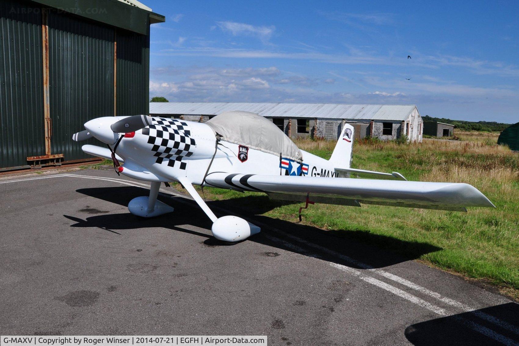 G-MAXV, 2000 Vans RV-4 C/N PFA 181-13266, Raven 1, the lead aircraft of the 5-ship formation aerobatic display team recently repainted in full Team Raven colour scheme and markings in time for thier display at the Bray Airshow, Ireland.