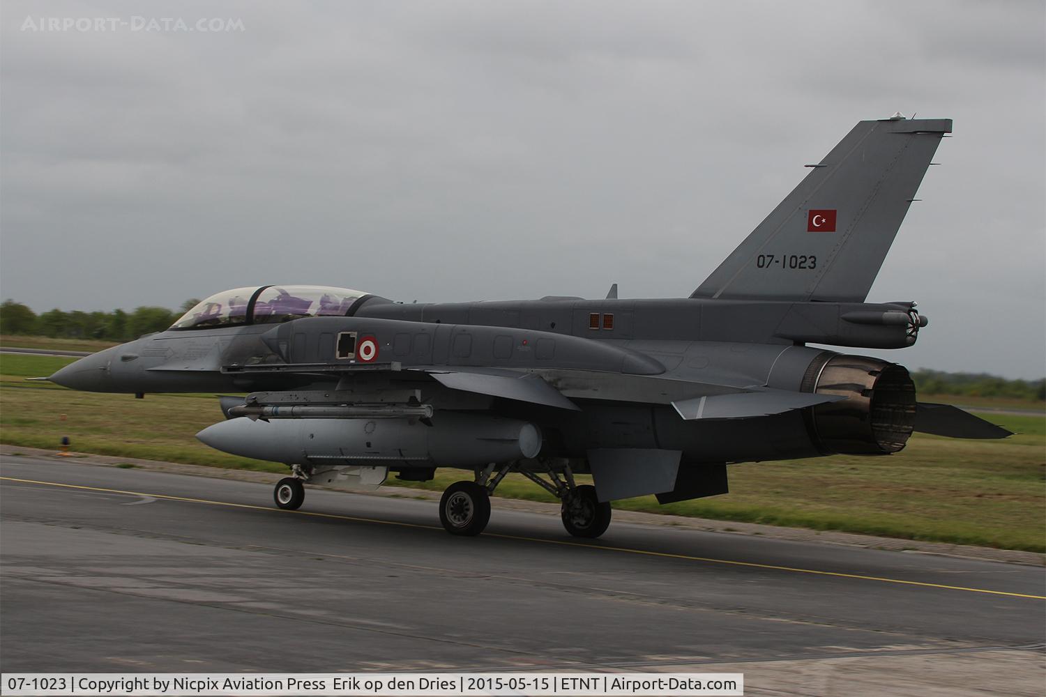 07-1023, Lockheed Martin F-16DJ Fighting Falcon C/N NW-9, 07-1023 taxiing out for the runway