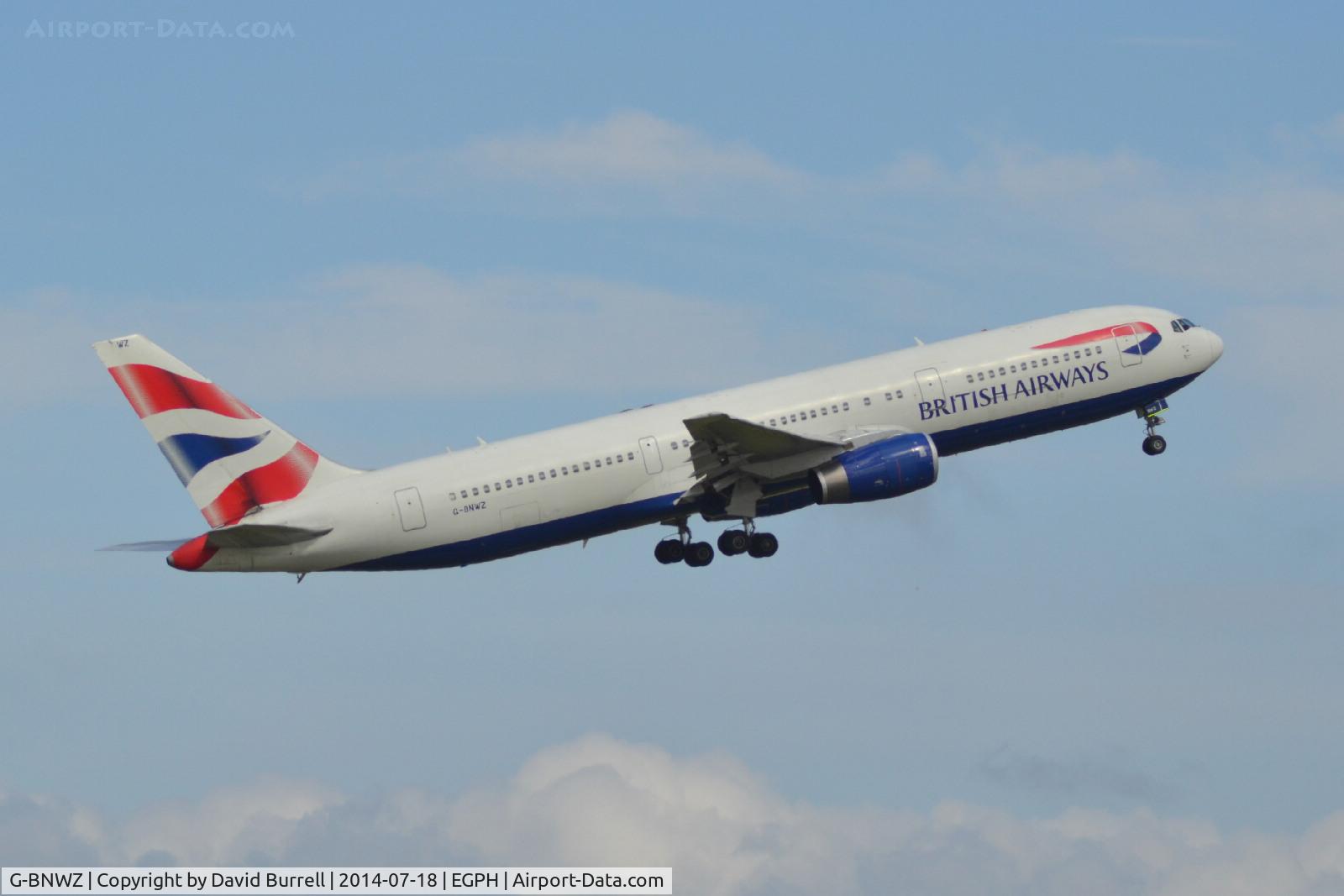 G-BNWZ, 1997 Boeing 767-336/ER C/N 25733, British Airways Boeing 767-336ER taking off from Edinburgh Airport.