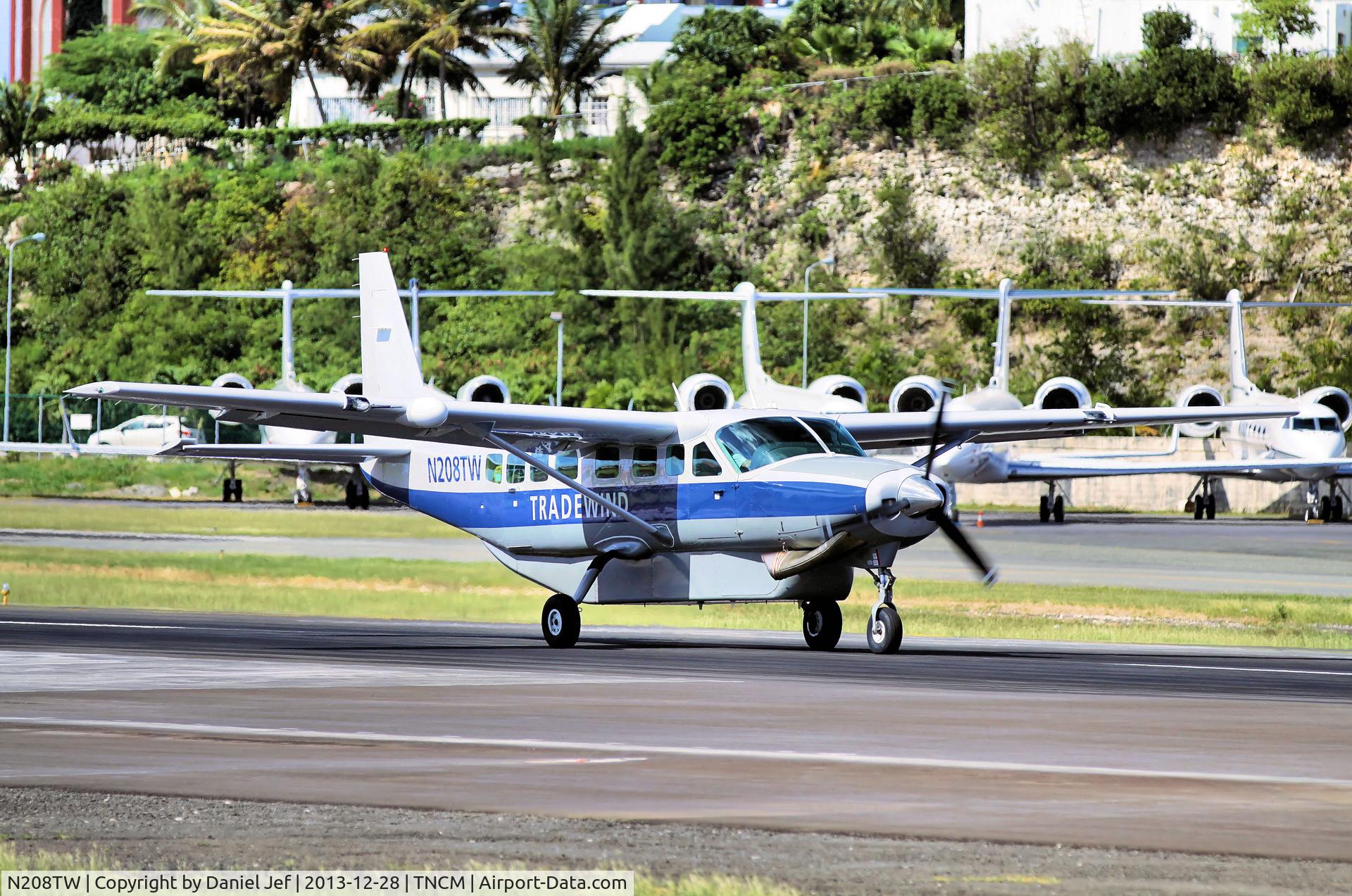 N208TW, 1998 Cessna 208B C/N 208B0671, N208TW