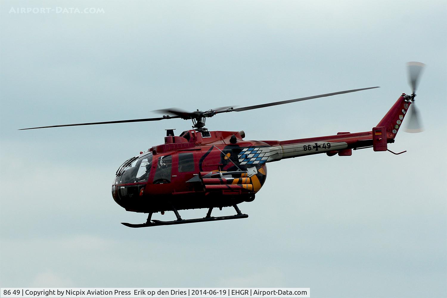 86 49, MBB Bo.105P C/N 6049, 8649 in nice livery