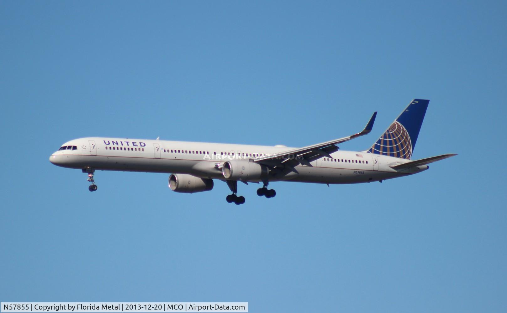 N57855, 2004 Boeing 757-324 C/N 32814, United 757-300