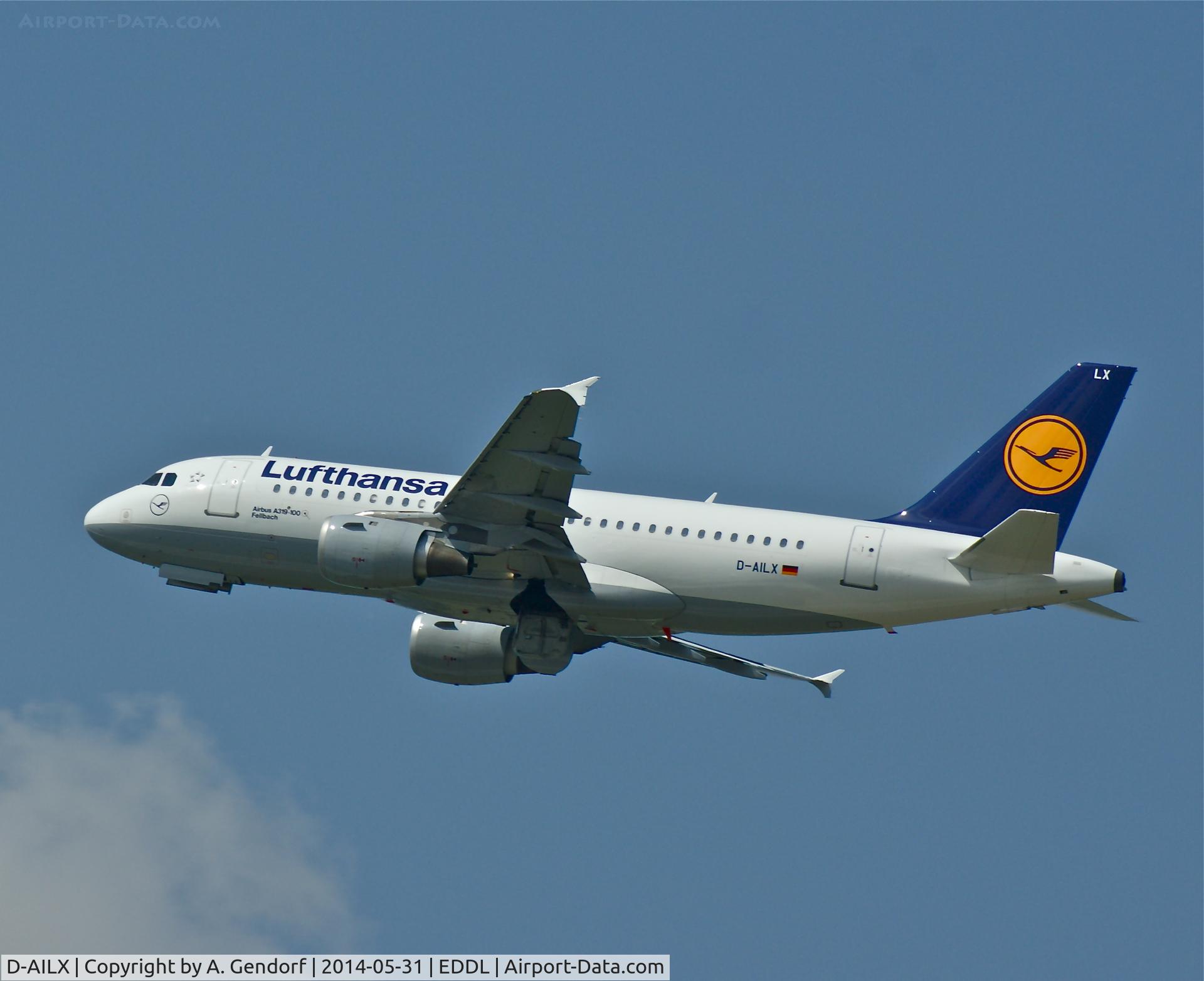 D-AILX, 1998 Airbus A319-114 C/N 860, Lufthansa, is here climbing in the skies at Düsseldorf Int'l(EDDL)