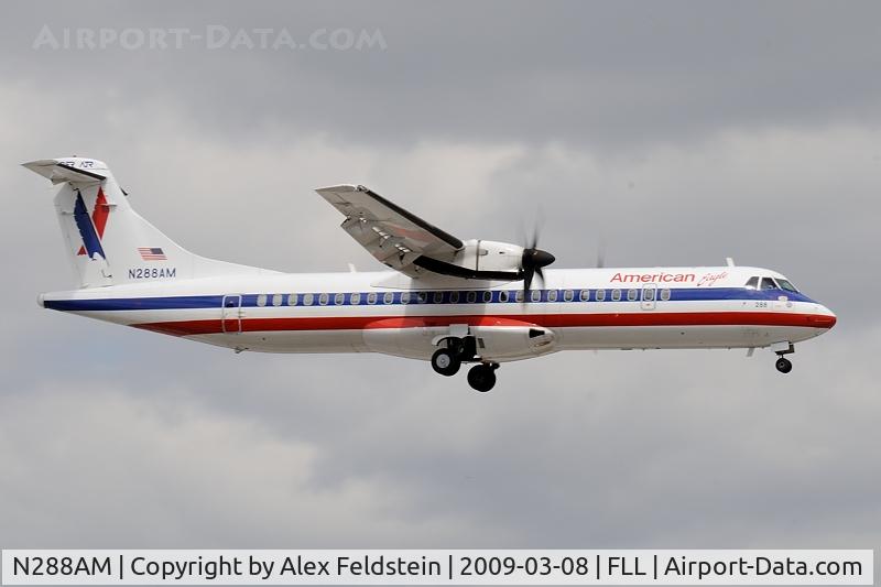 N288AM, 1992 ATR 72-212 C/N 288, Ft. Lauderdale