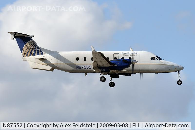 N87552, 1996 Raytheon Aircraft Company 1900D C/N UE-216, Ft. Lauderdale