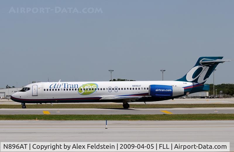 N896AT, 2005 Boeing 717-200 C/N 55048, Ft. Lauderdale