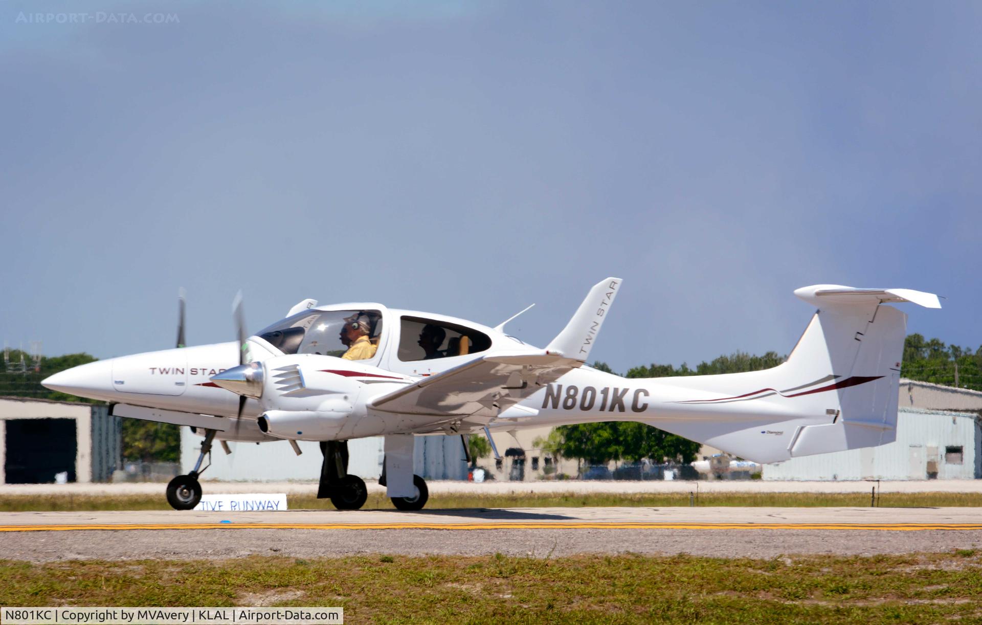 N801KC, 2007 Diamond DA-42 Twin Star C/N 42.AC101, 2014 Sun n Fun