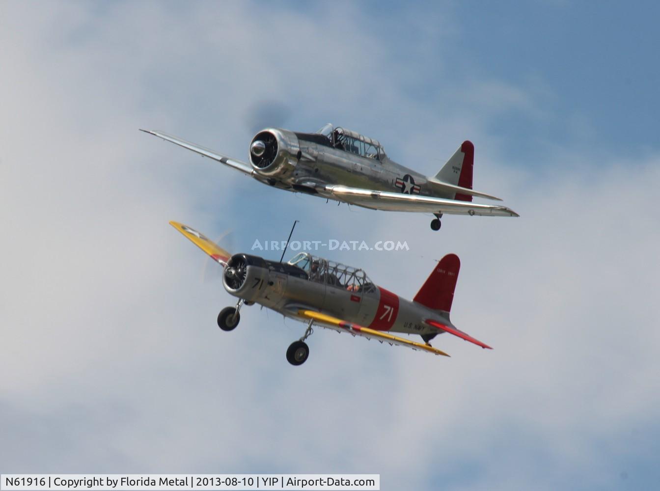 N61916, 1942 Vultee SNV-1 (BT-13A) Valiant C/N 7041, SNV-1 at Thunder Over Michigan
