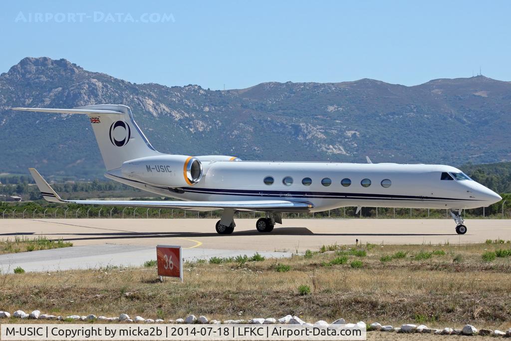 M-USIC, 2012 Gulfstream Aerospace V-SP G550 C/N 5394, Taxiing