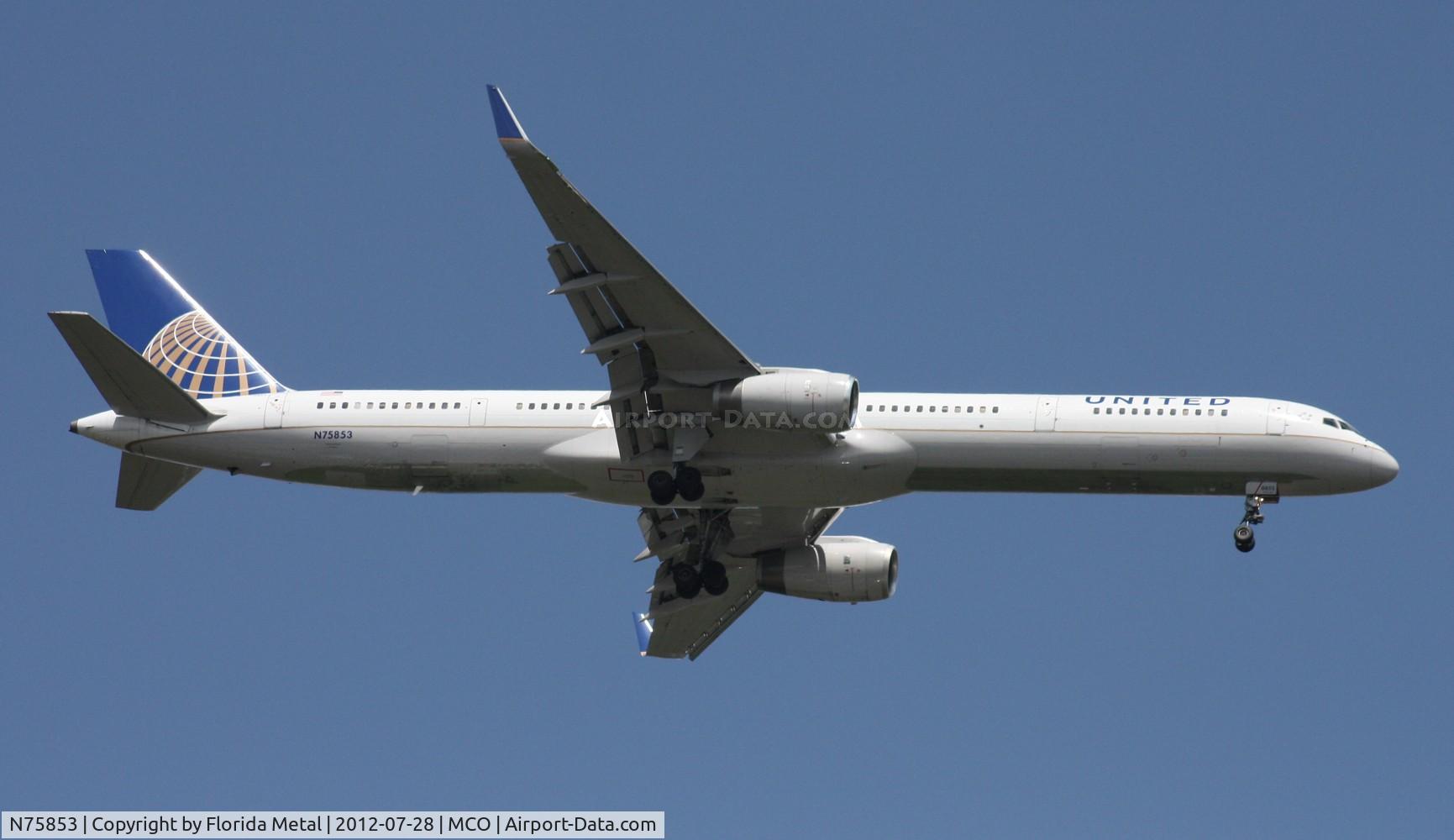 N75853, 2002 Boeing 757-324 C/N 32812, United 757-300