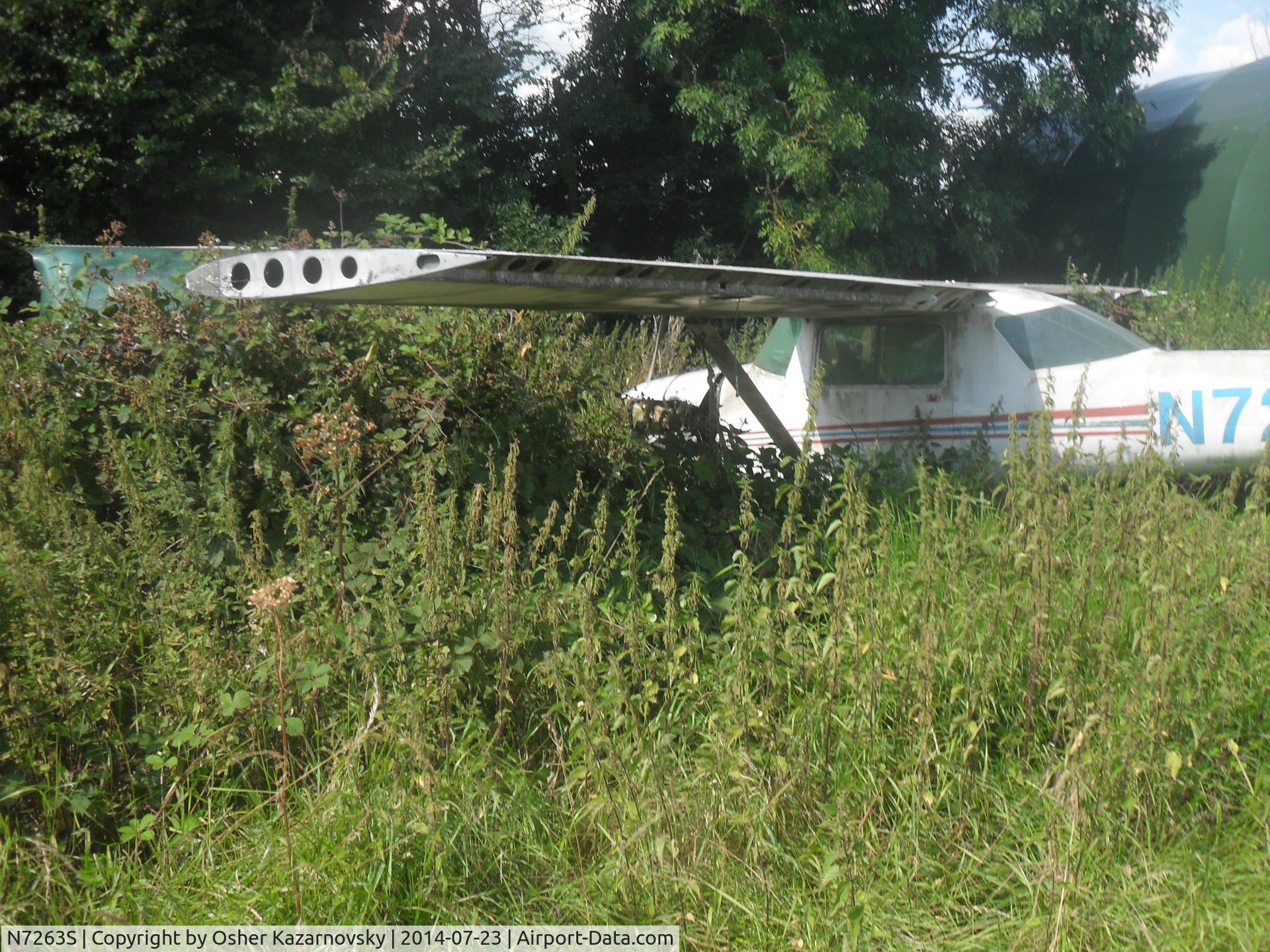 N7263S, 1967 Cessna 150H C/N 15067963, Plaistows Farm Aerodrome, near St.Albans, Hertfordshire, England.