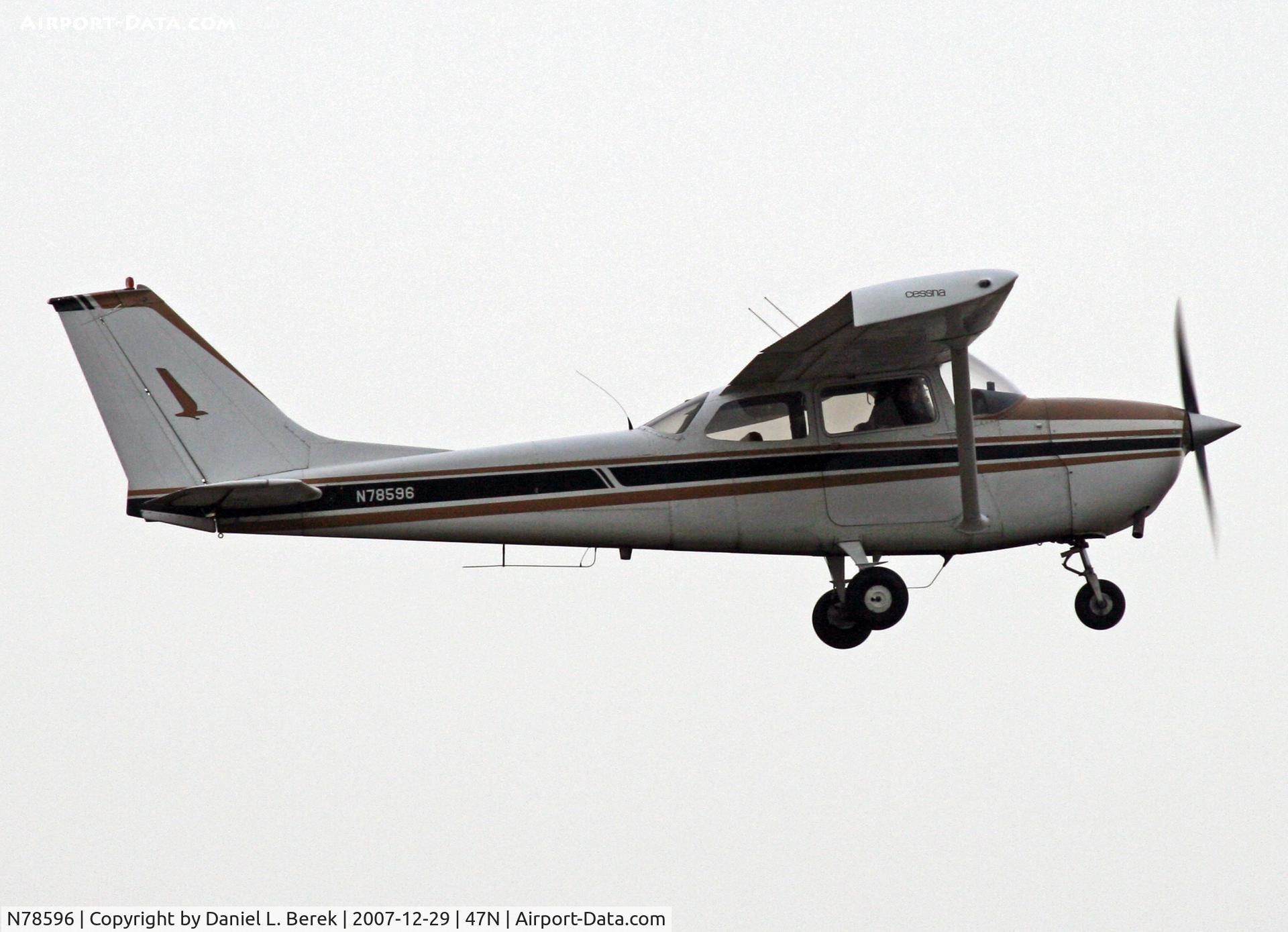 N78596, 1968 Cessna 172K Skyhawk C/N 17257678, Taking off on a dreary winter afternoon.