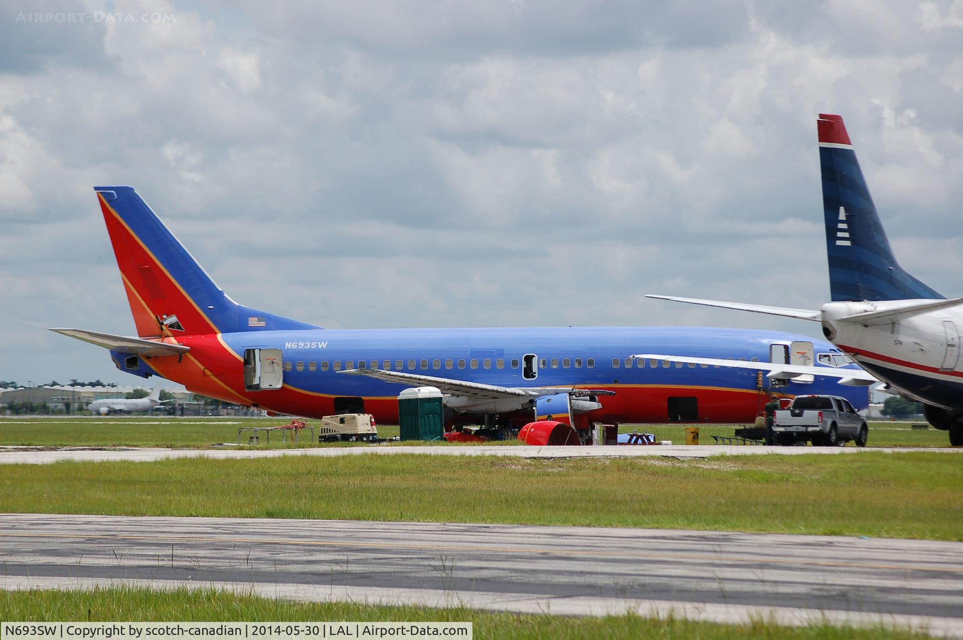 N693SW, 1985 Boeing 737-317 C/N 23174, 1985 Boeing 737-317, N693SW at Lakeland Linder Regional Airport, Lakeland, FL