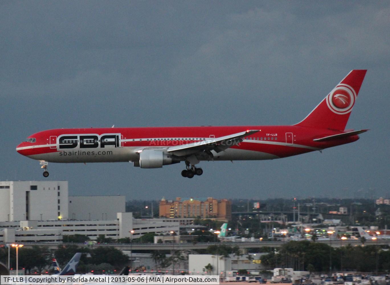 TF-LLB, 1991 Boeing 767-3Y0/ER C/N 25000, Santa Barbara 767-300