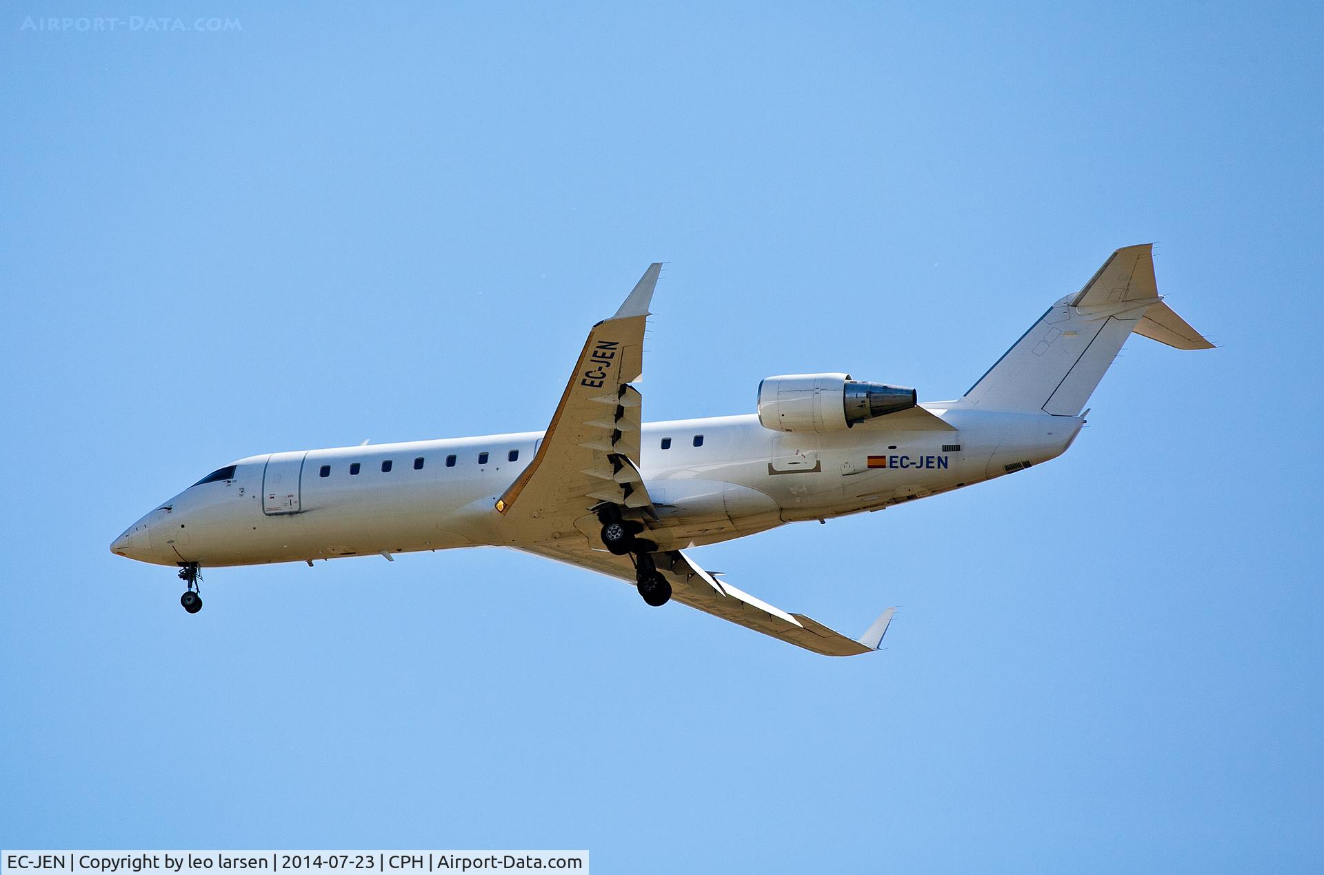 EC-JEN, 2005 Bombardier CRJ-200ER (CL-600-2B19) C/N 7958, Copenhagen Kastrup app to R-04R