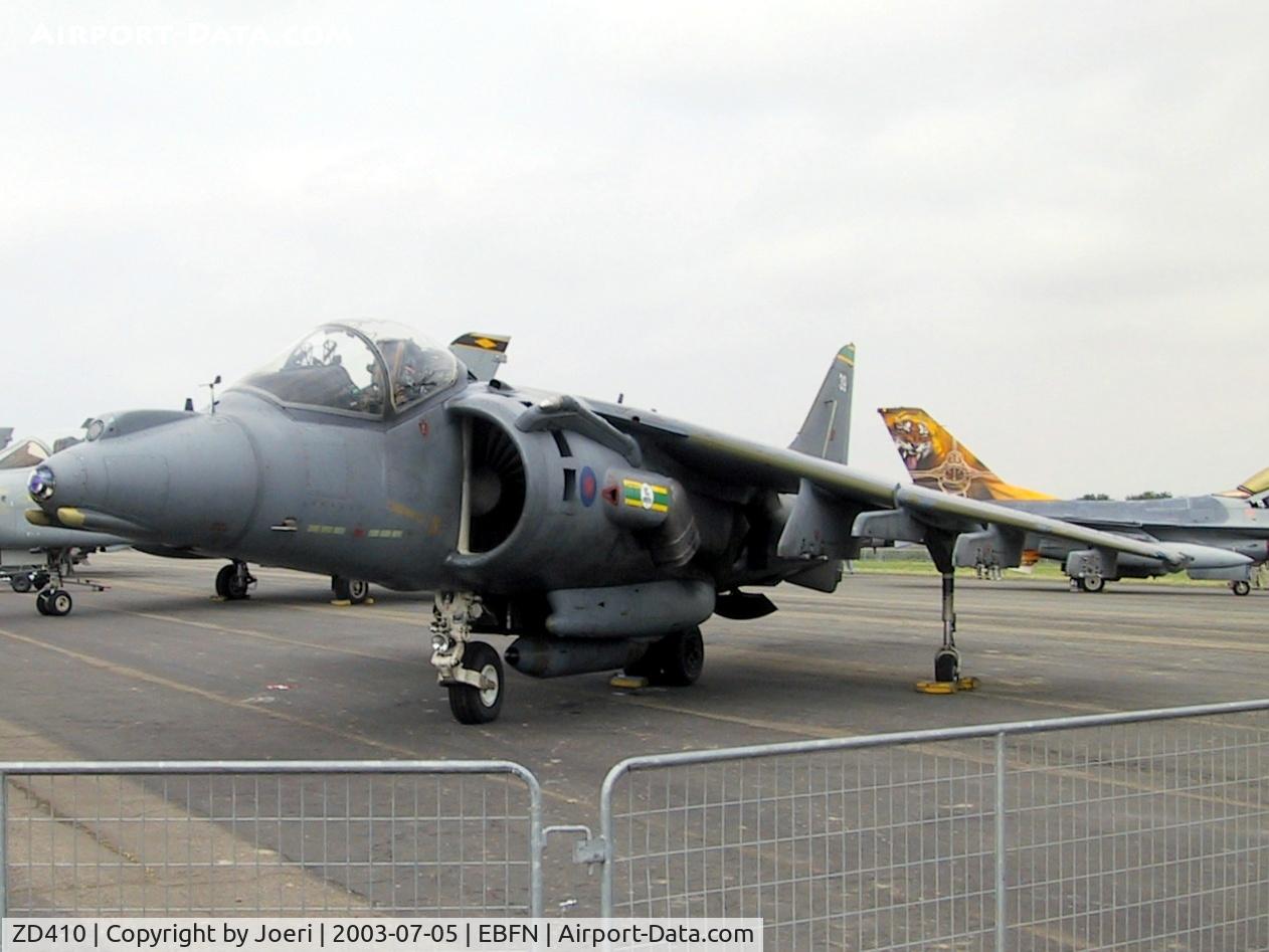 ZD410, 1989 British Aerospace Harrier GR.7 C/N P39, Koksijde Air Show 2003