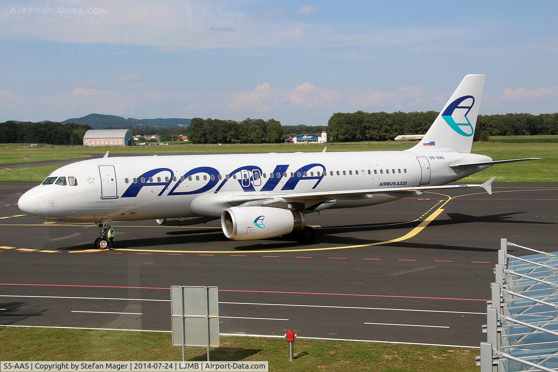 S5-AAS, 1993 Airbus A320-231 C/N 444, Adria Airways A320 arrived from Antalya @ MBX