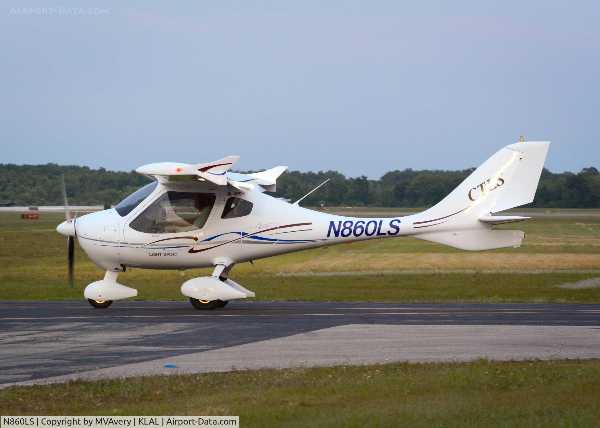 N860LS, 2007 Flight Design CTLS C/N 07-11-13, 2014 Sun n Fun
