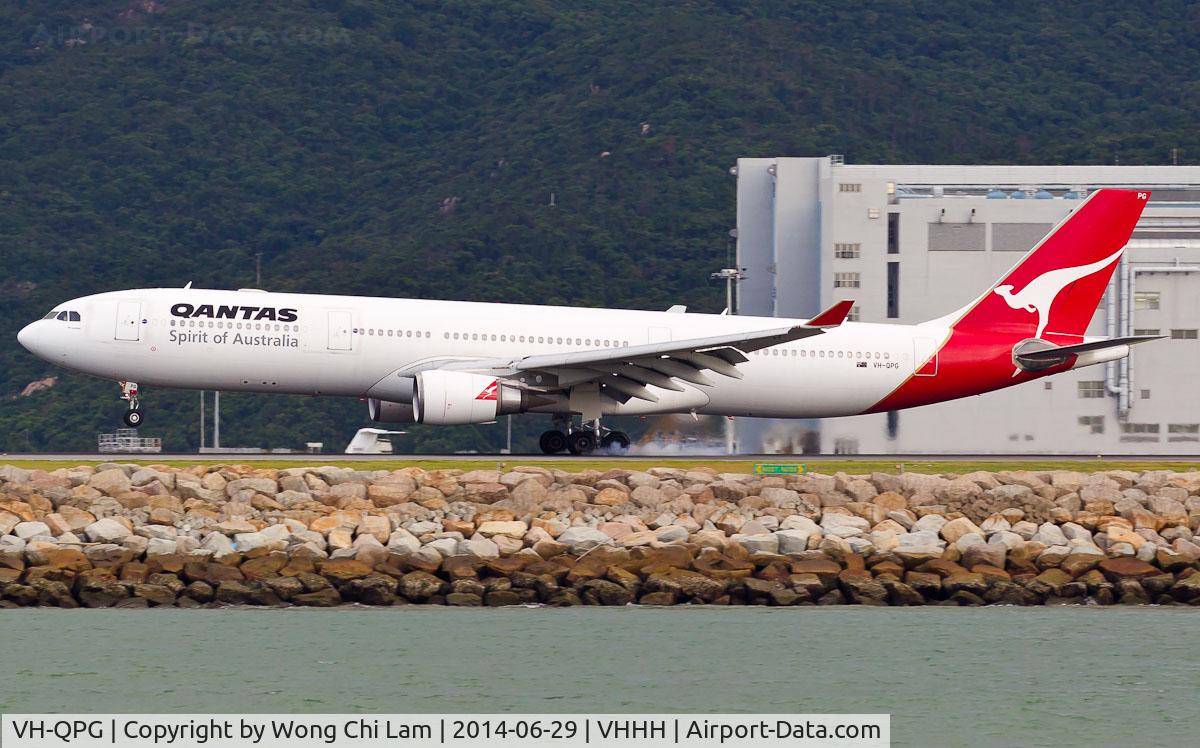 VH-QPG, 2004 Airbus A330-303 C/N 0603, Qantas