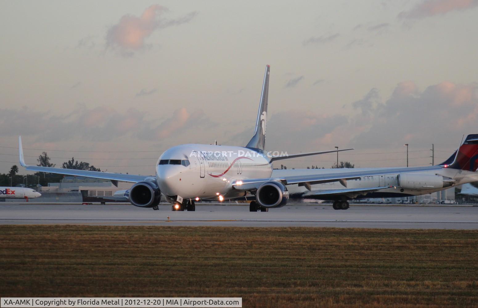 XA-AMK, 2012 Boeing 737-852 C/N 36702, Aeromexico 737-700