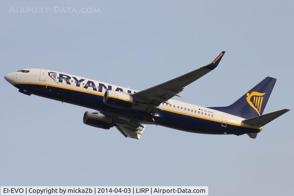EI-EVO, 2012 Boeing 737-8AS C/N 40297, Take off