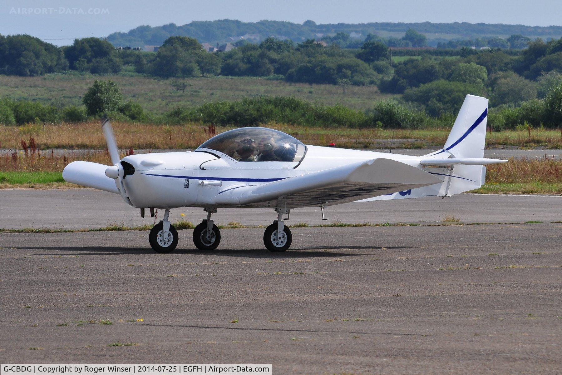 G-CBDG, 2006 Zenair CH-601HD C/N PFA 162-13375, Visiting Zodiac. In a new colour scheme.