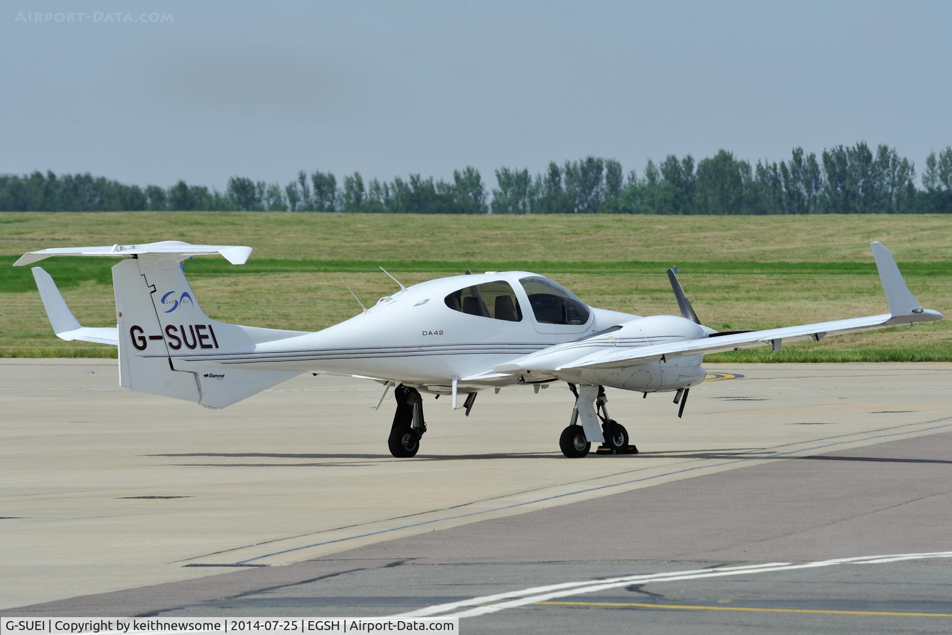 G-SUEI, 2009 Diamond DA-42 Twin Star C/N 42.415, Nice Visitor.
