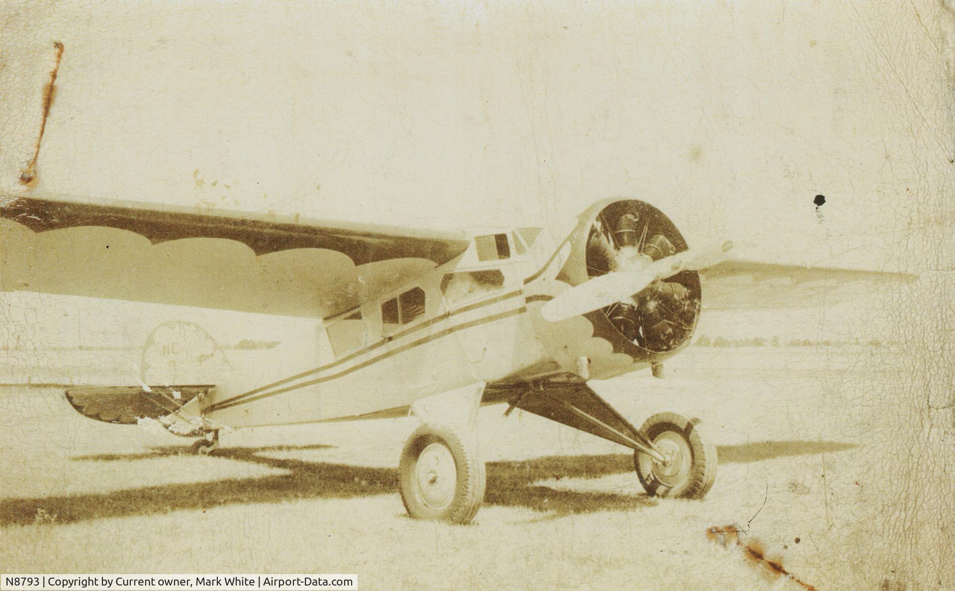 N8793, Cessna AW C/N 178, This photo is from 1939 in Miami, Florida