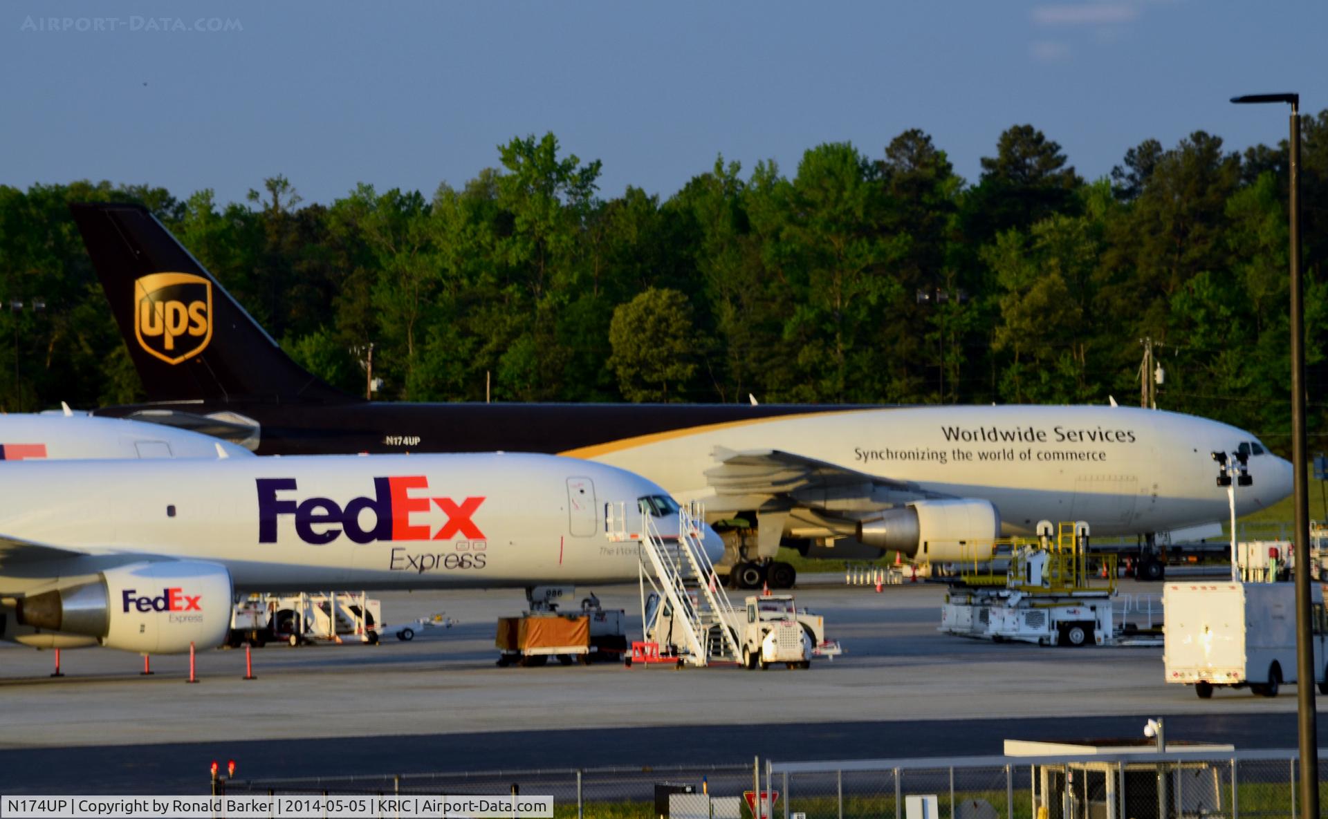 N174UP, 2006 Airbus A300F4-622R C/N 0869, On the ramp Richmond