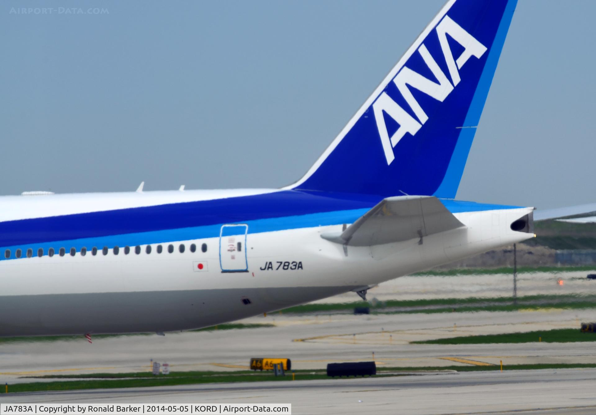 JA783A, 2008 Boeing 777-381/ER C/N 27940, Taxi O'Hare