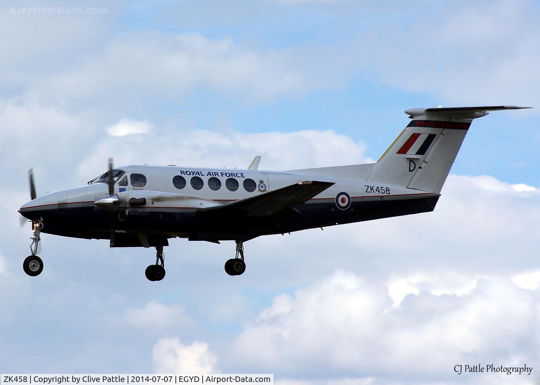 ZK458, 2008 Hawker Beechcraft B200GT King Air C/N BY-32, Landing Cranwell