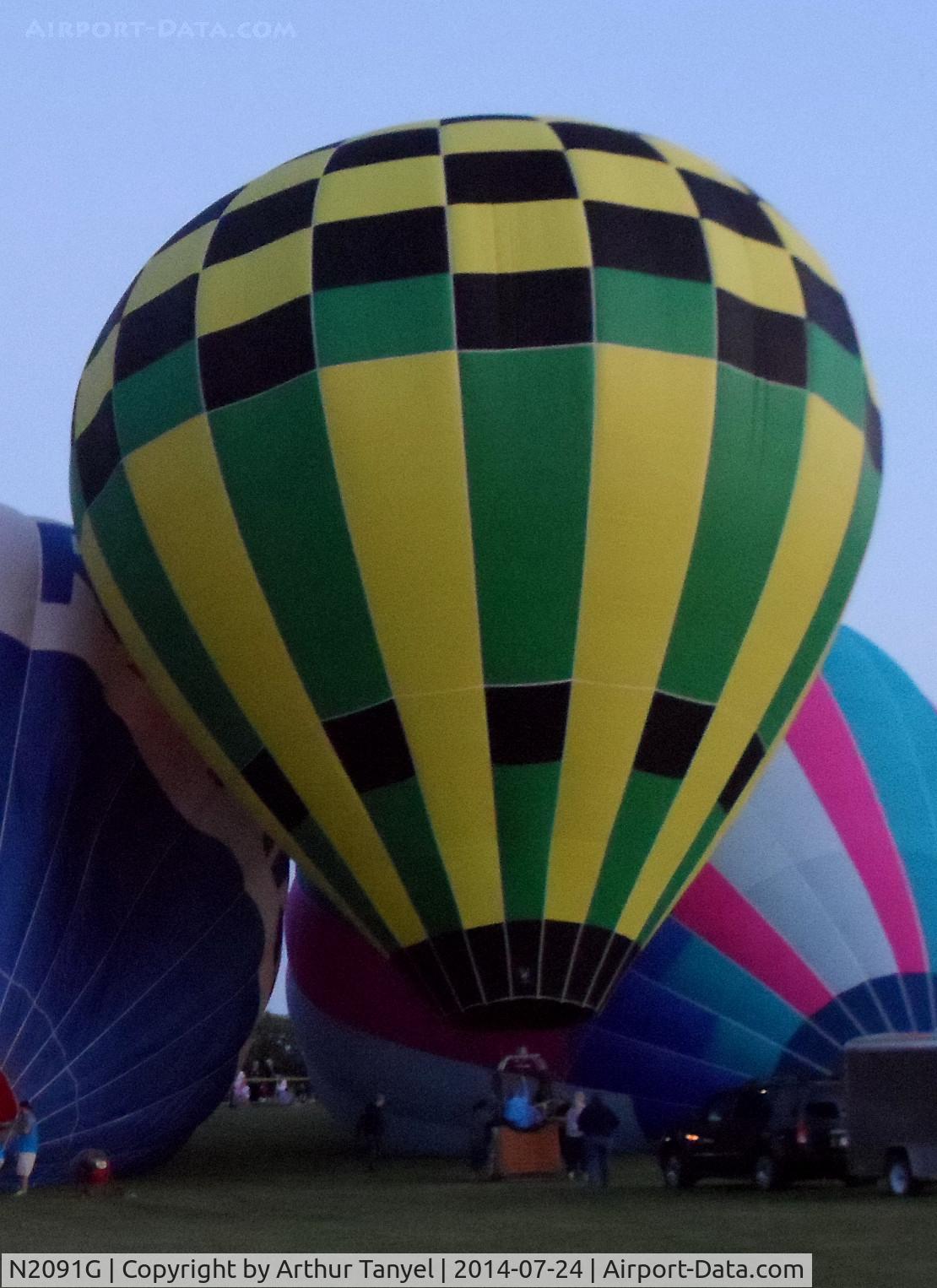 N2091G, Avian Balloon SKYHAWK C/N 211, Preparing for the 2014 Western PA Balloon Festival light up night